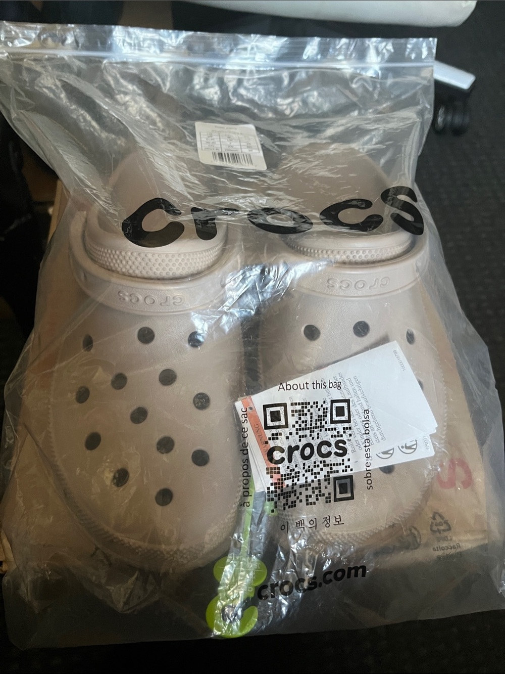 NWT CROCS Bae Woman Tan Color Clog  . - Picture 5 of 13
